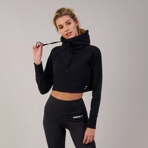 GYMSHARK SLOUCH CROPPED HOODIE IN BLACK